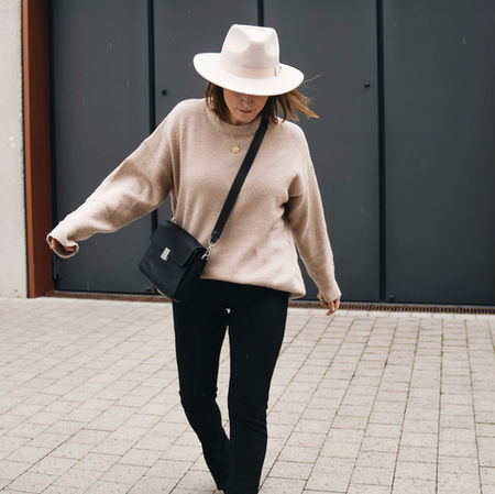 Soft Beige Spring Look