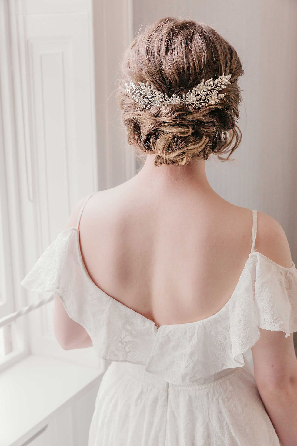 Thumbnail: Rustic bridal hair accessory for back of hair, pearl-centred flowers and intricate filigree leaves, ideal for nature lovers.