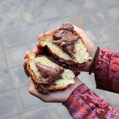 Brioches salées et brioche sucrée au chocolat du Le BAB, Bar à Brioches - La Boétie, Le BAB, Bar à Brioches - Cadet.