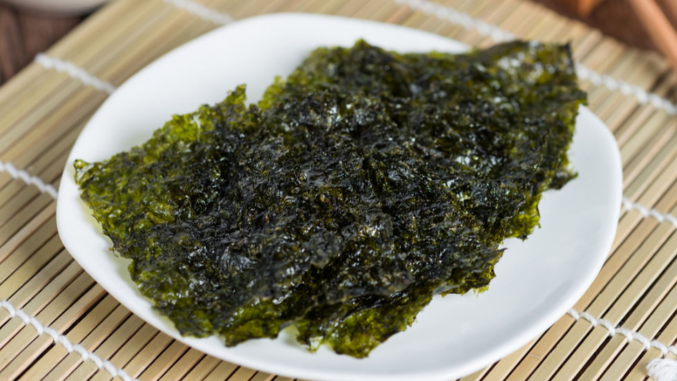 Dried nori for wrapping sushi