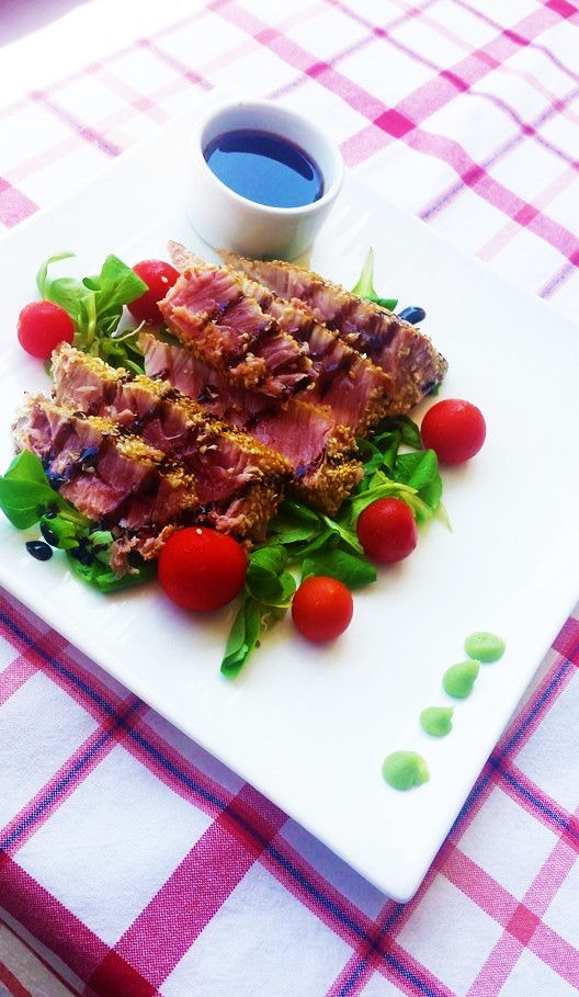 Tuna odrezak u sezamu