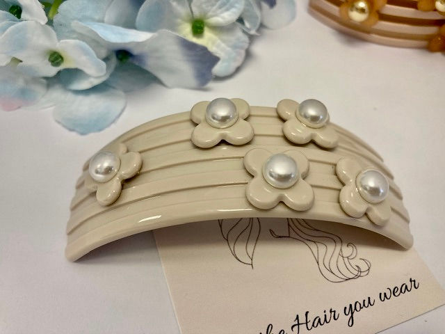 Thumbnail: Beautiful Mid Size Hair Barrette