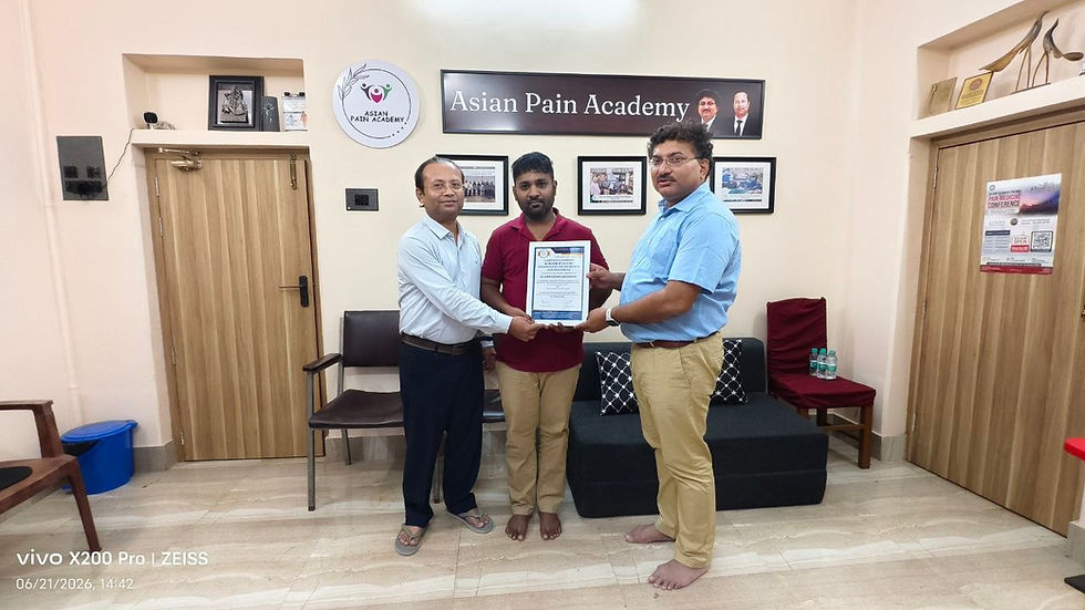 Dr. Karthikeyan Lakshmanan Receiving Asian Pain Academy Pain Management Workshop Completion Certificate From Dr Debjyoti Dutta and Dr Chinmoy Roy