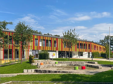 Schule _E1323[1] Kopie.jpg