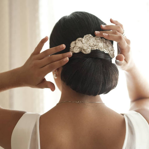 Servicio de peluquería y maquillaje para bodas - Elisabet Surià - Foto 2