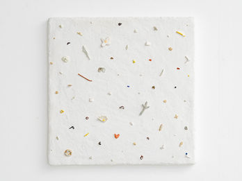 「内にある宙」
33×33×Ｈ3ｃｍ
photo by Atsushi Matoyama