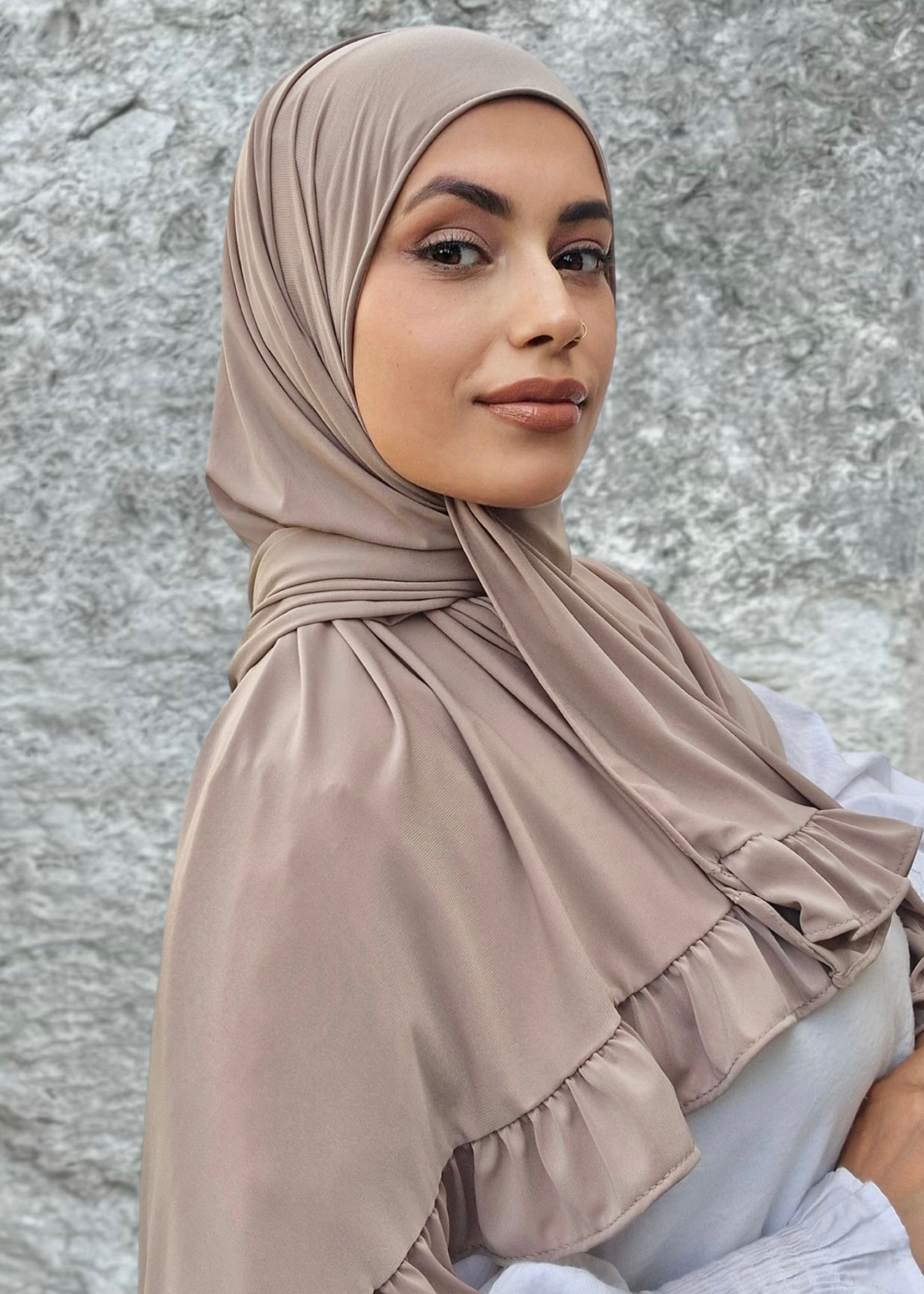 JERSEY PREMIUM NACRÉ À VOLANT - TAUPE