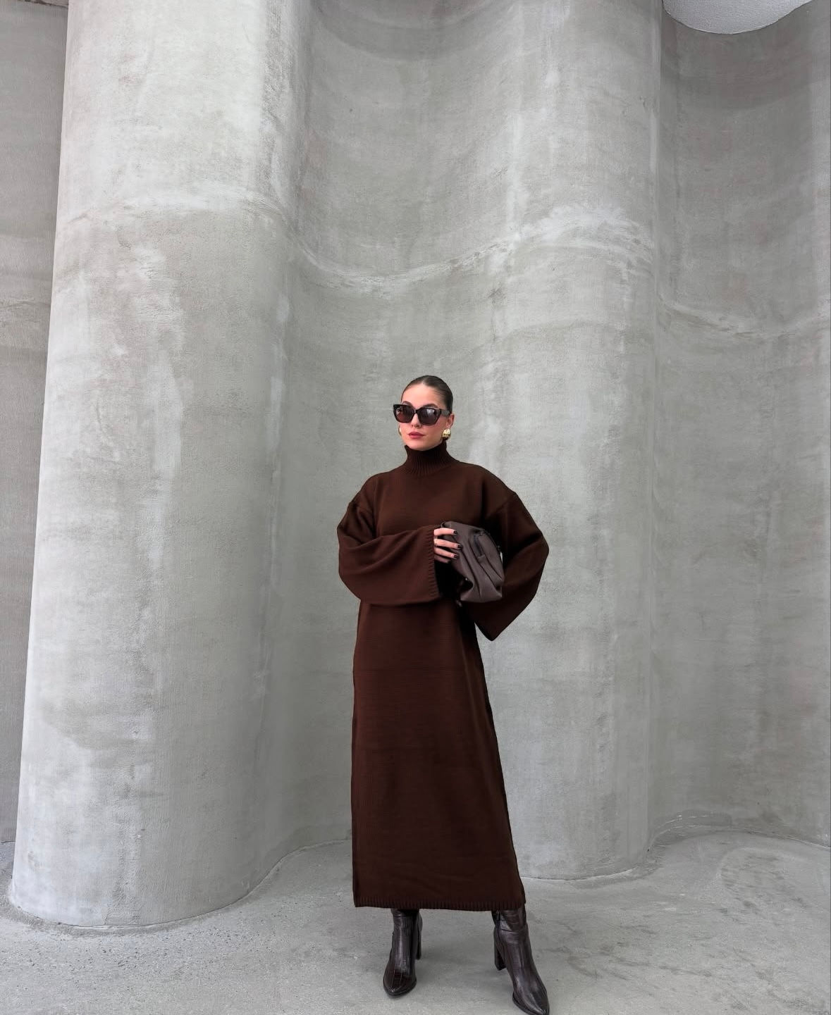 ROBE EN MAILLE COL ROULÉ - MARRON