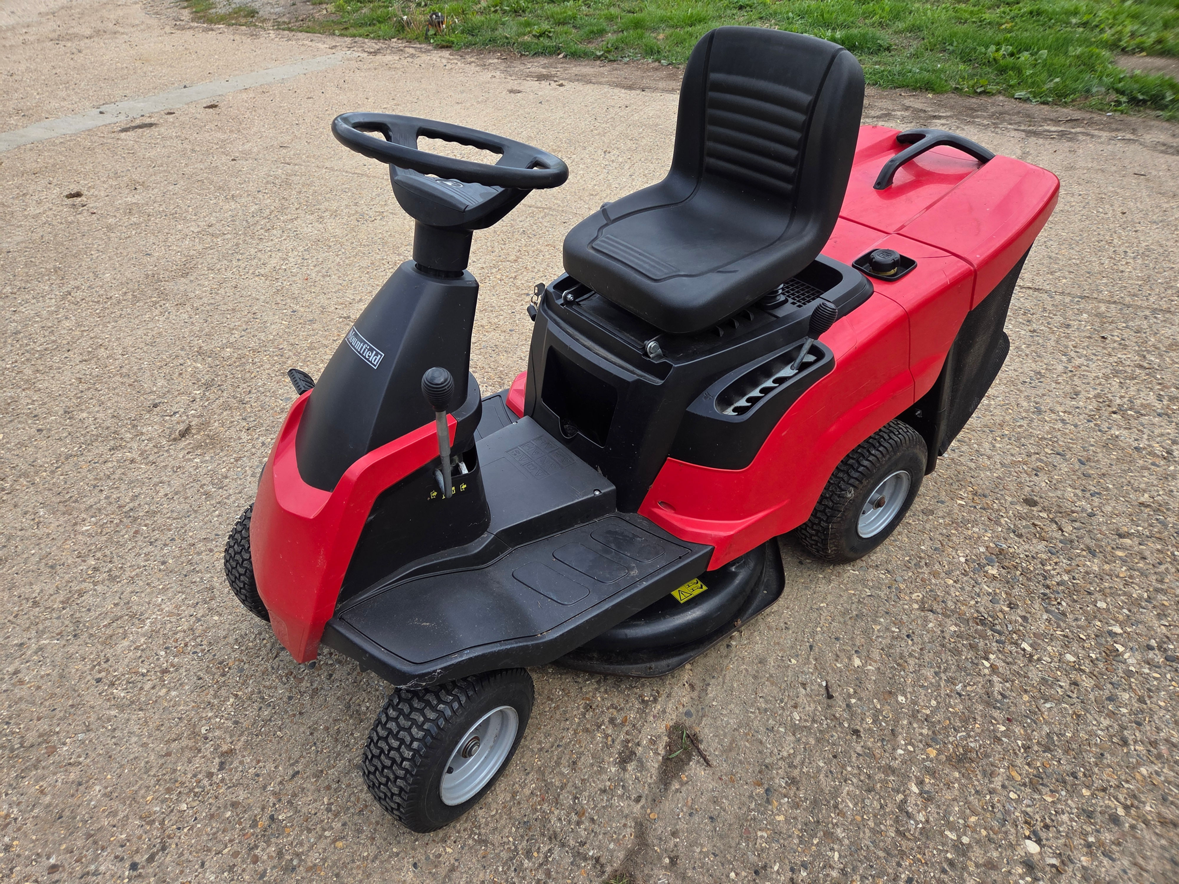 Mountfield M27.
