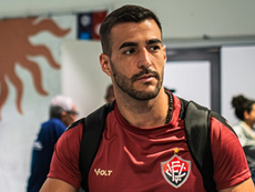 Raúl Cáceres tem lesão muscular grau 2 confirmada; Vitória não divulga prazo para recuperação