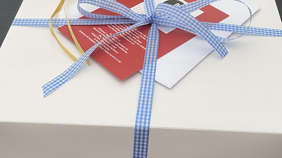 Gift box Perfect to deliver your gift