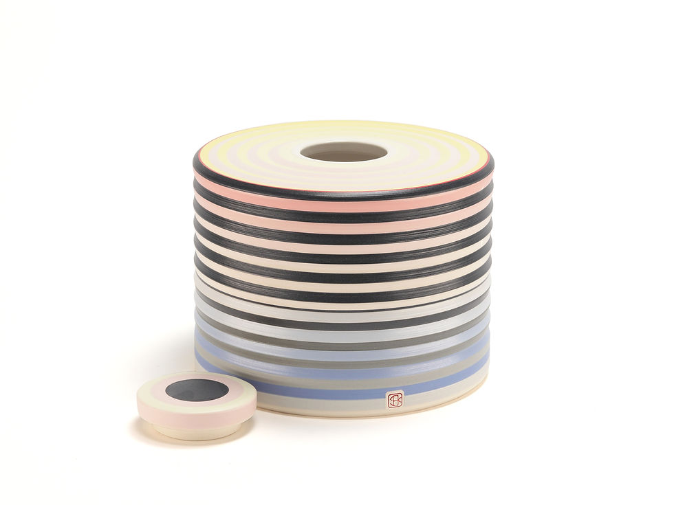 Thumbnail: OPject - Cylindrical Form with Lid 3