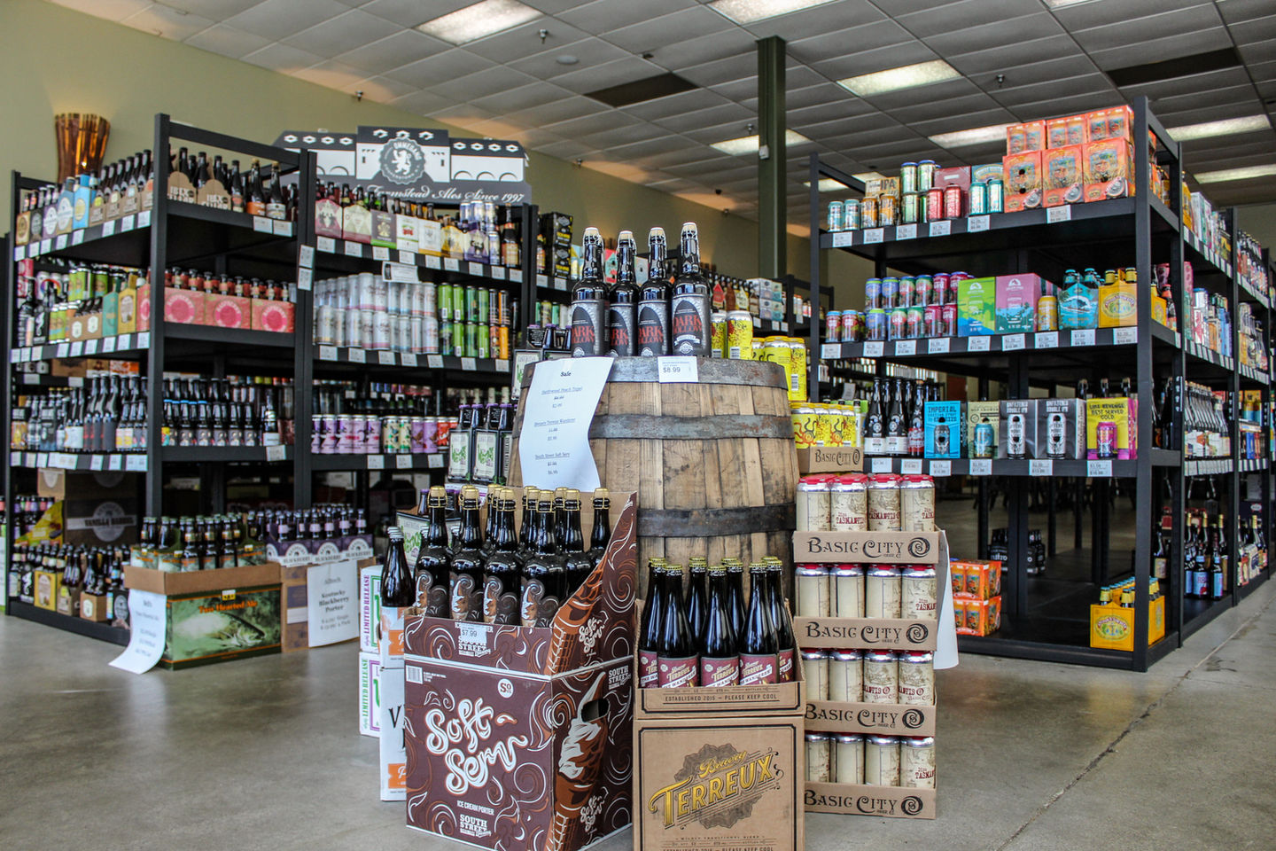 Barrel_Chest_Beer_Wine_Store_Roanoke_VA_5532a8da-61d9-4dd6-86d0-6fd060f26e1d
