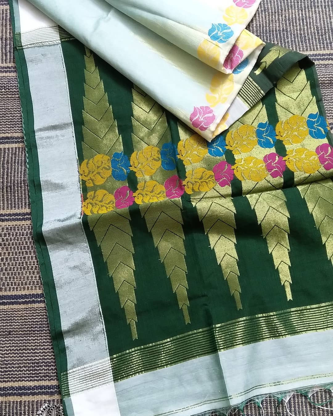 Mia ( Handloom Soft Cotton )