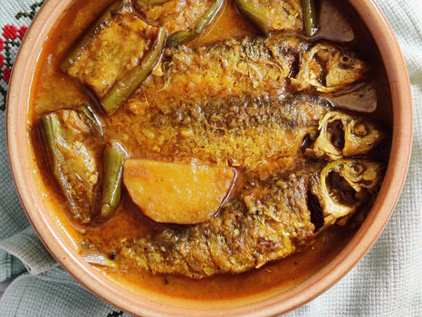 Begun - Aloo diye Bata Maach'er Jhol