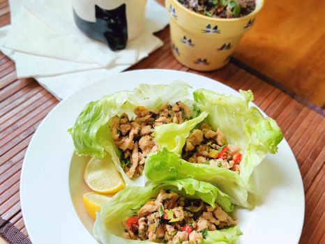 A finger-licking Cabbage entrée !