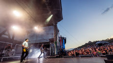 Hudební festival Hrady CZ zahájí své letošní 21. putování na Točníku, vystoupí zde Daniel Landa, Mirai, Rybičky 48 nebo Mig 21