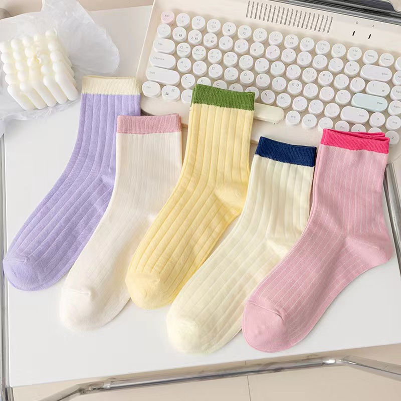 Thumbnail: Chic Floral/Colour Socks Set