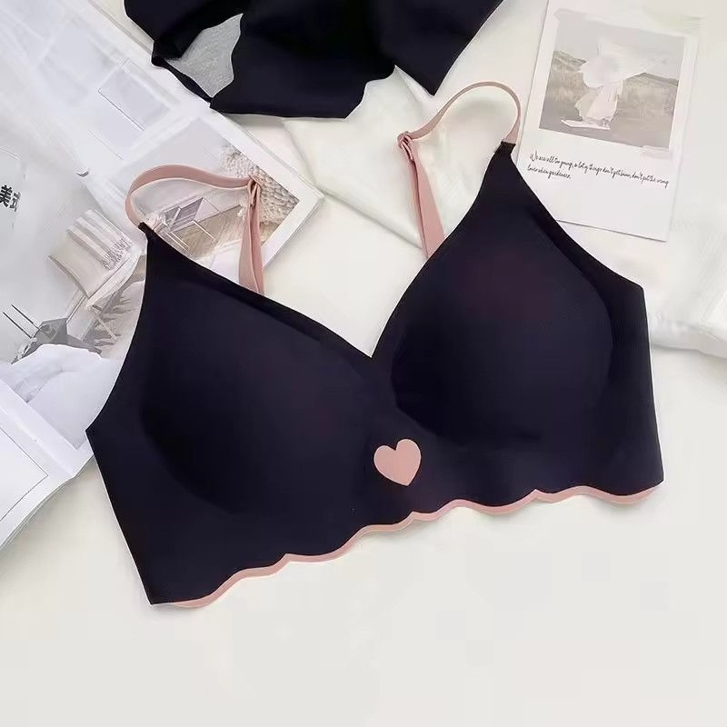 Thumbnail: Seamless Scalloped Edge Bra
