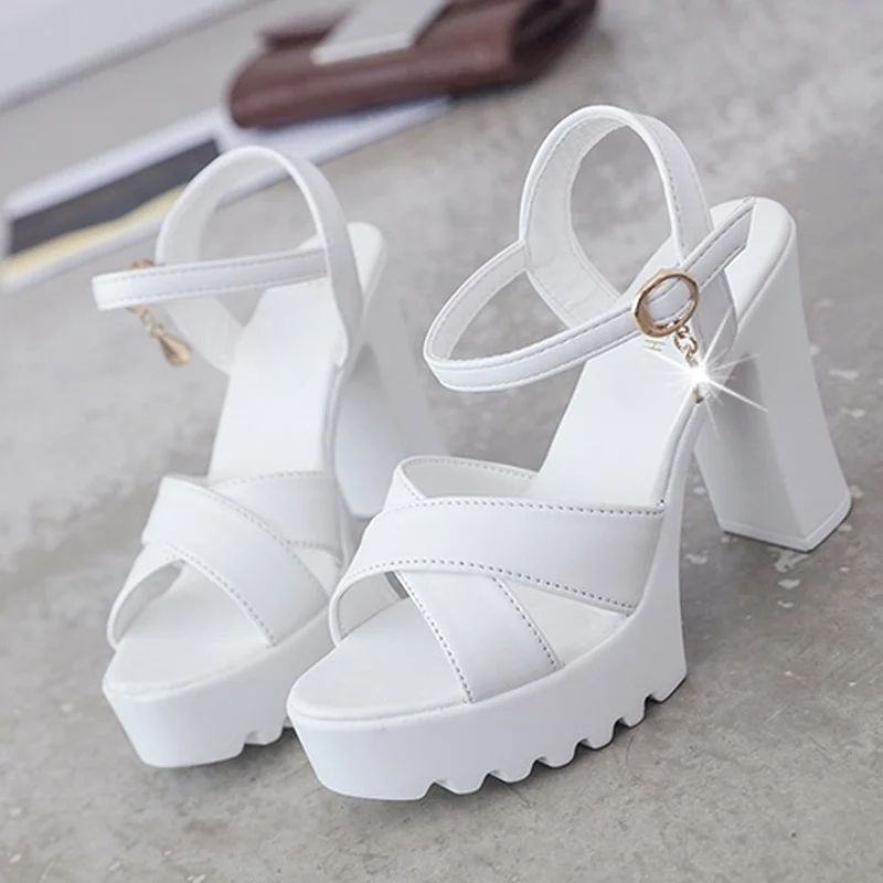 Thumbnail: Platform Slingback Sandals – Bold Style with Comfort