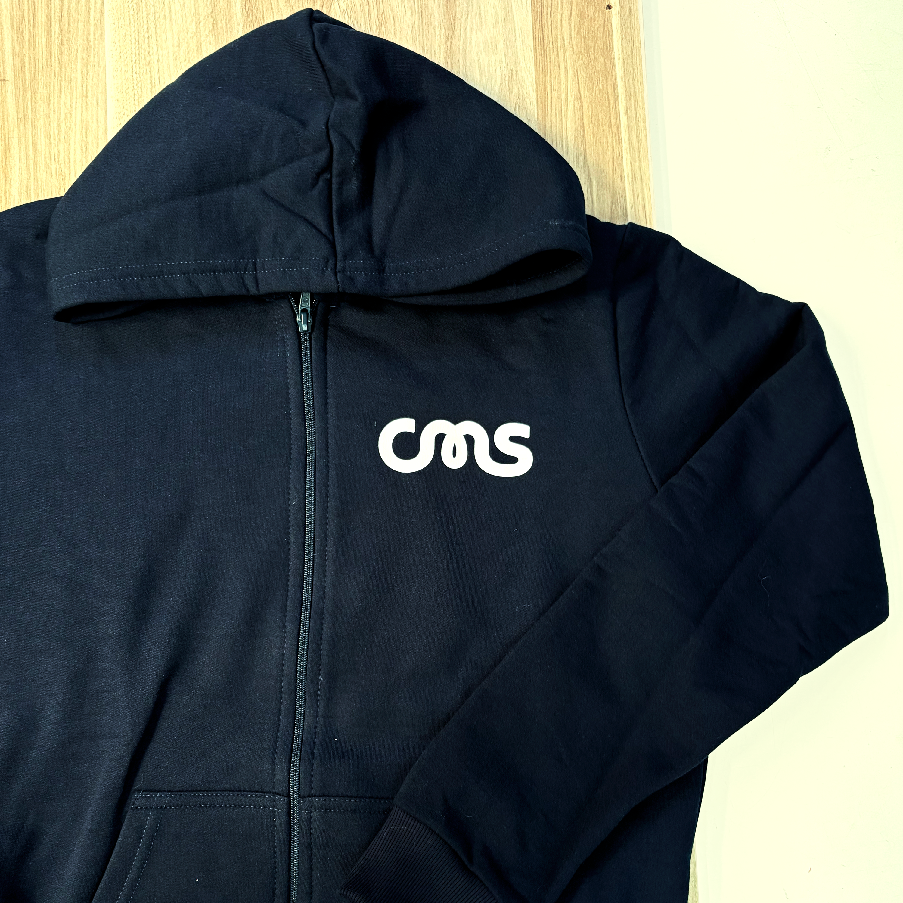 Casaco de Moletom com Zíper Preto | CMS