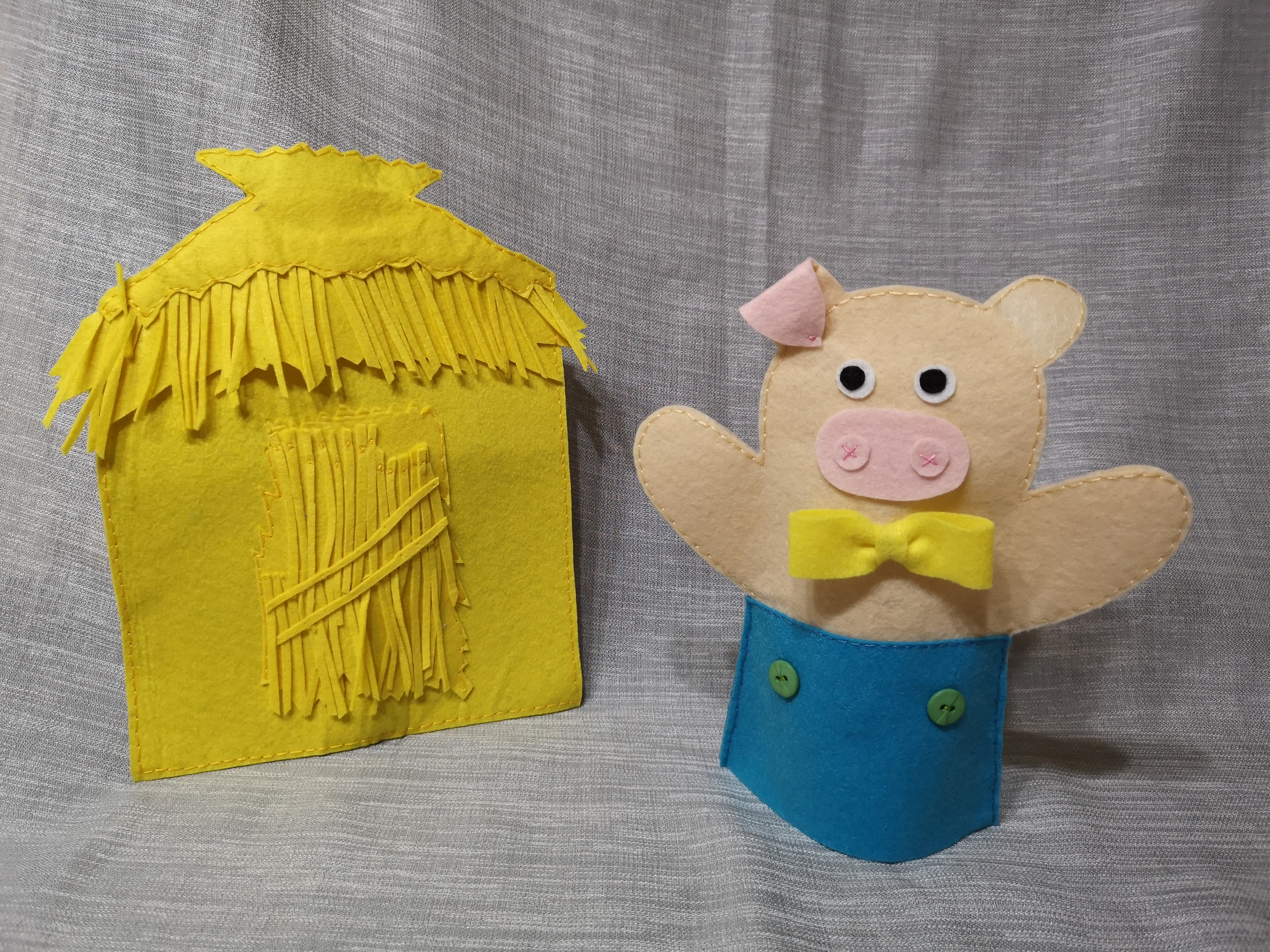 Marioneta Cerdito Pequeño con su casita de paja
