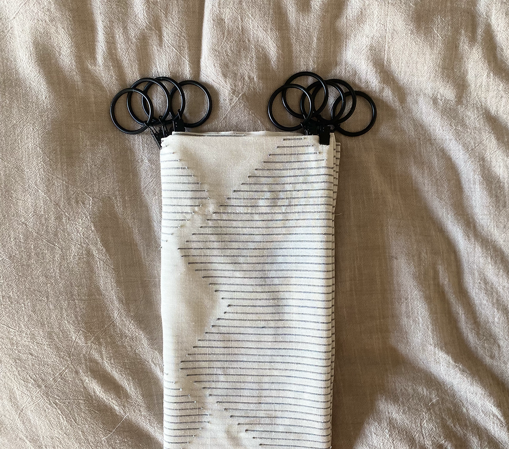 how to evenly space your curtain rings