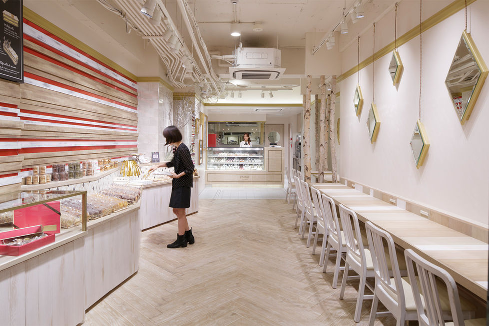EN-NUIケーキショップの店舗デザイン