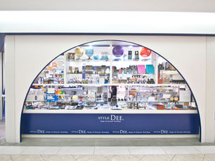STYLE DEE なんば店の店舗デザイン