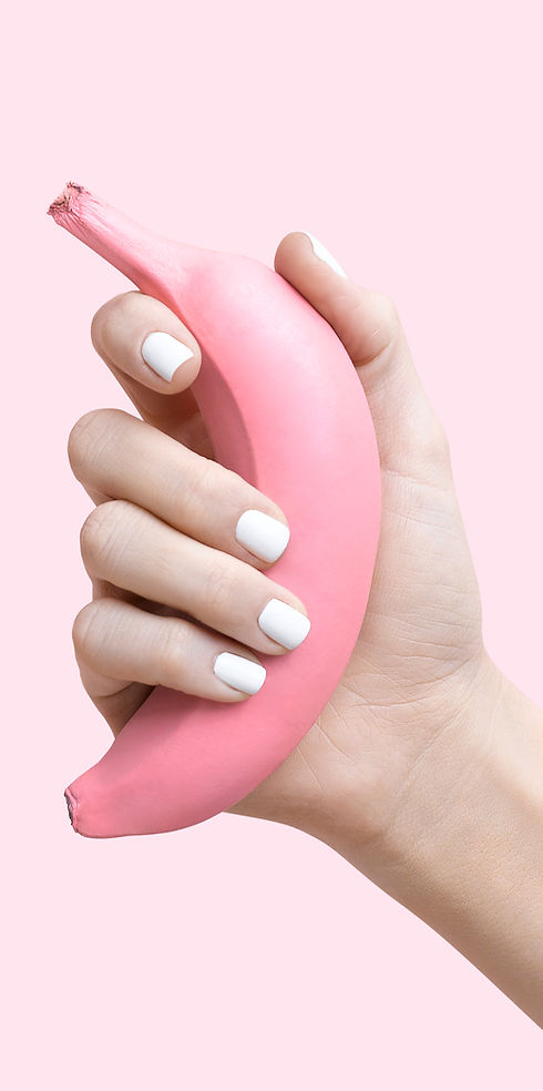 Rose Banana, Nails Blanc