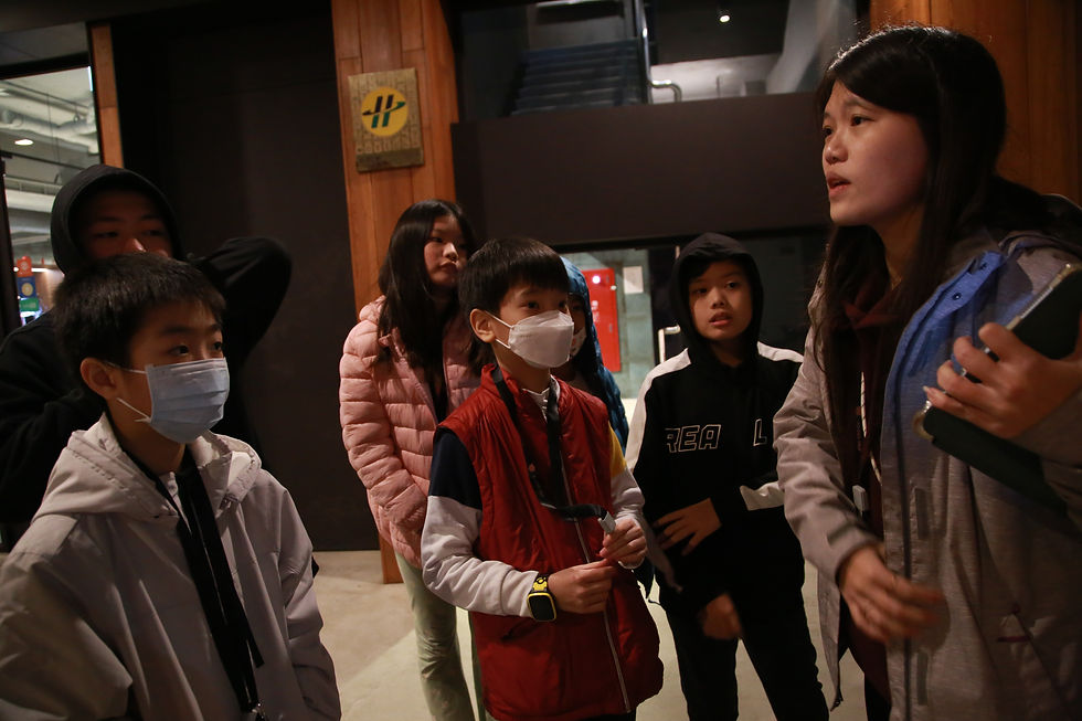 孩子們在松河璞旅外進行任務挑戰