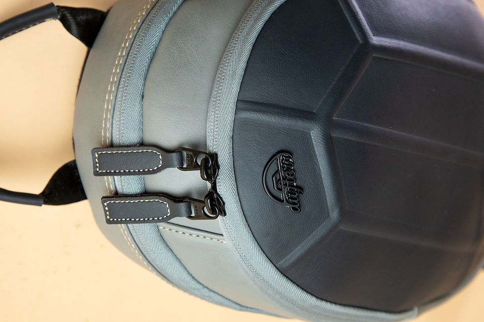Thumbnail: Stuttgart Crossbody Bag Snowflake