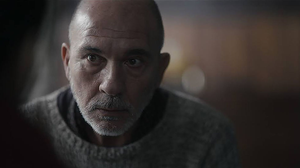 Darío Grandinetti as Holden in Welcom, Violeta! (2022) directed by Brazilian director Fernando Fraiha which premiered at the 2022 Brooklyn Film Festival.
