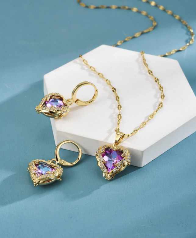 Miniatura: Wyjątkowy zestaw fioletowych serc.