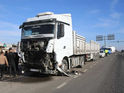 Diyarbakır’da TIR taksiye çarptı: 2 ölü, 3 yaralı