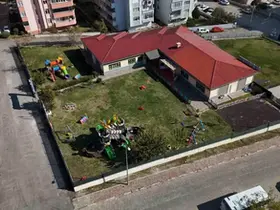 Edirne’de Kreşte 3 Yaşındaki Çocuğu Isırdığı İddia Edilen Öğretmen Hakkında Soruşturma Başlatıldı