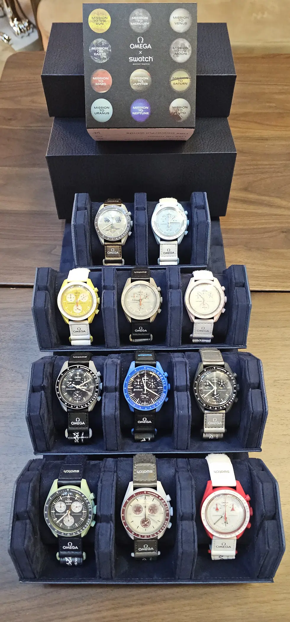 縮圖：Omega X Swatch Bioceramic Moonswatch Collection