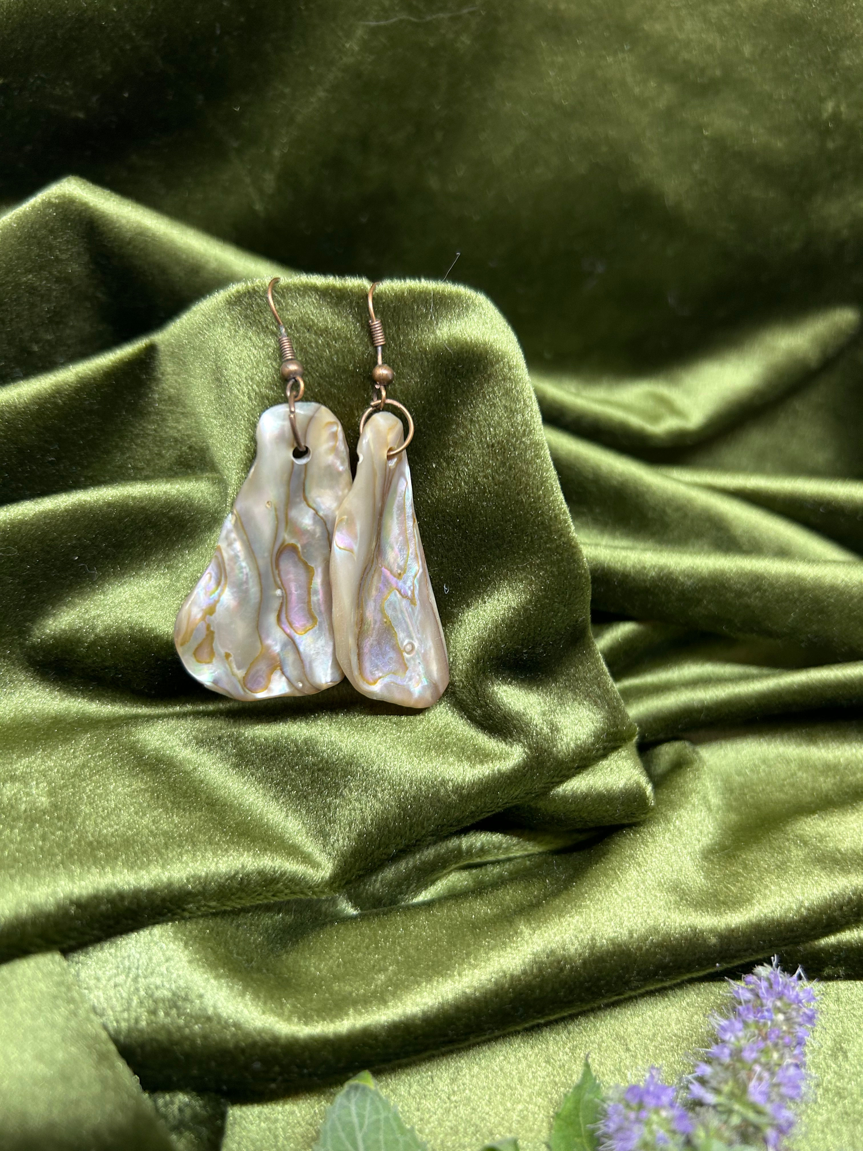 autorské NÁUŠNICE z mušle  Paua (Abalone)