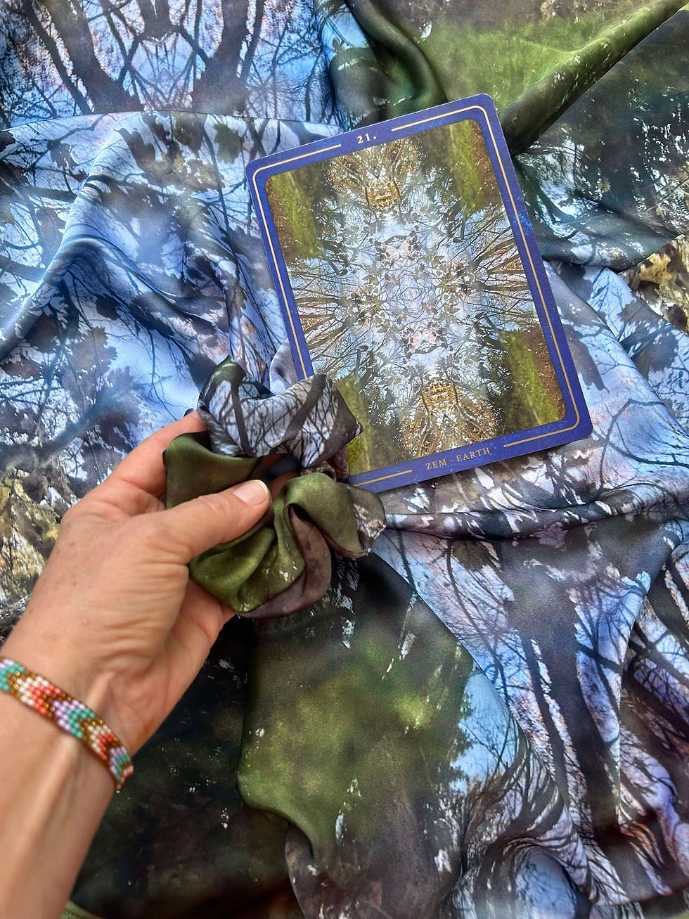 Autorské živlové scrunchies - umenie do vlasov - živel zem