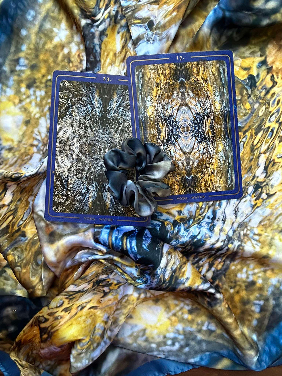 Autorské živlové scrunchies - umenie do vlasov - živel voda