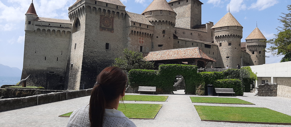 Chillón, el castillo de Byron, entre lo más evocador de Suiza.