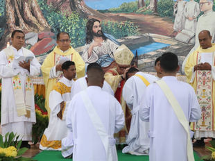 13 Imam Baru Ditahbiskan di Seminari Tinggi St. Paulus Ledalero