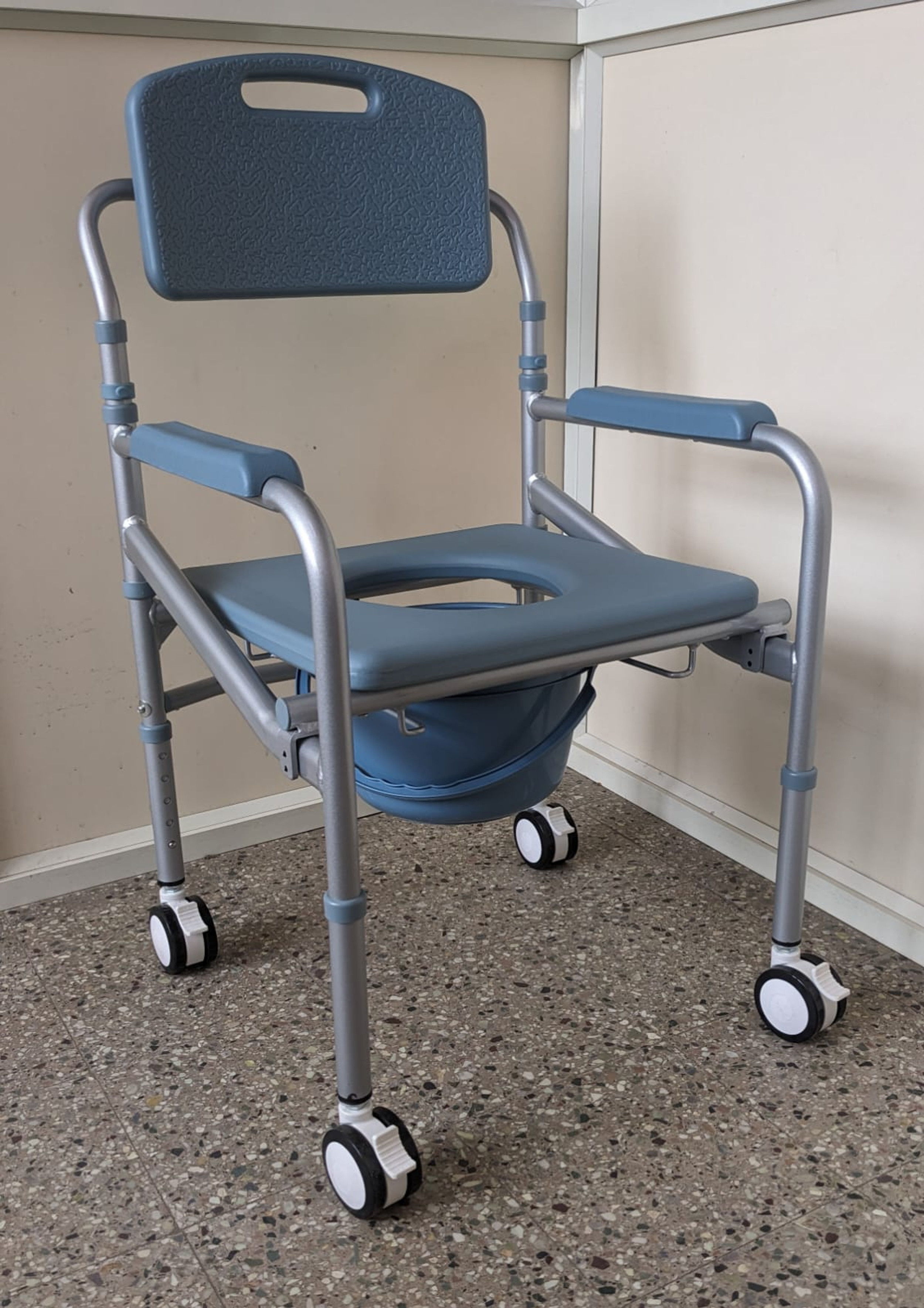 Commode Seat Raiser In Bangalore For Wonderful Results 