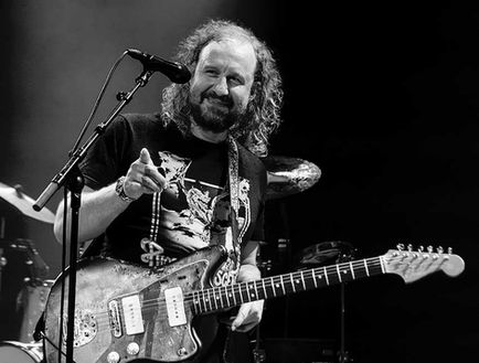 Phosphorescent