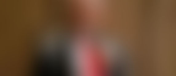 “Pull Up & Fill Up: Willie Wilson Blesses Chicago with FREE Gas (Again!) 👀”