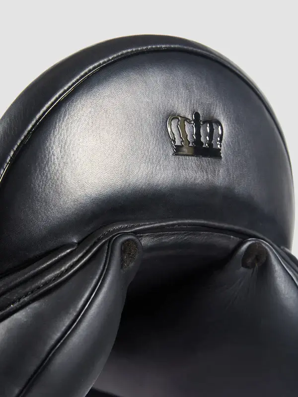 Thumbnail: Kingsley Dressage Saddle D5