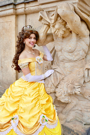 Prinzessin Belle von Die Schöne und das Biest für Kindergeburtstag buchen