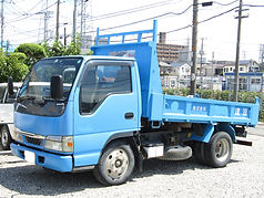 ダンプカー
