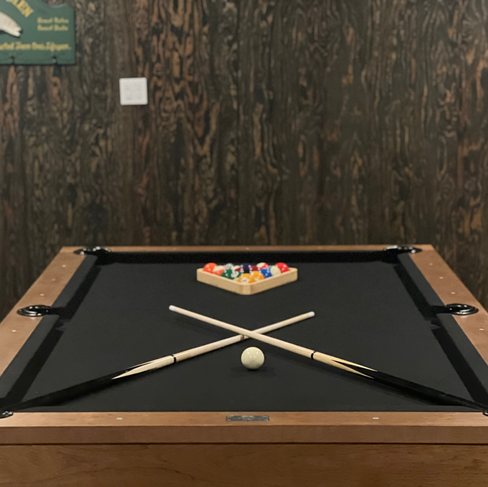 an image of the pool / billiards table available to play on at Sportsman's Cove lodge