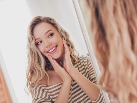 Less Is More: The Simple Summer Skincare Routine for Acne-Prone Skin